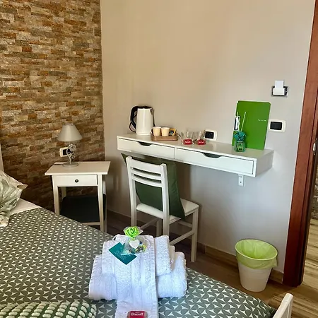 Le Stanze Di Megaride Pensjonat 3*